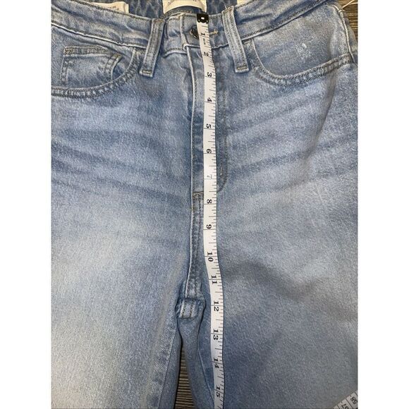 Women's High-Rise Wide Leg Jeans - Universal Thread Light Wash 2 Short. NWT. L - Picture 9 of 12